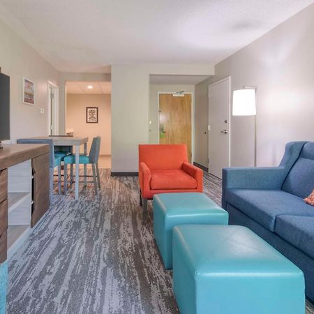 Hampton Inn & Suites Wilmington/Wrightsville Beach Exterior foto
